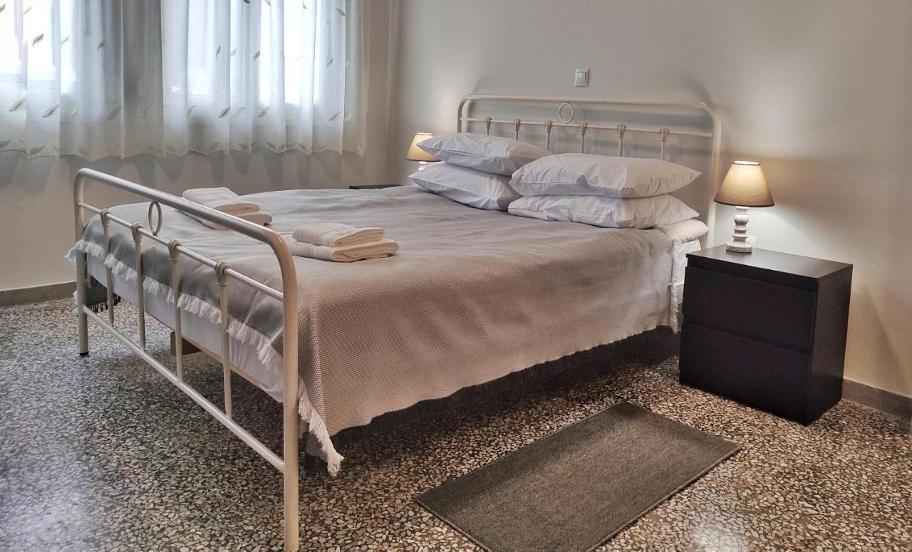Garnet2 Apartment Каламата Екстериор снимка